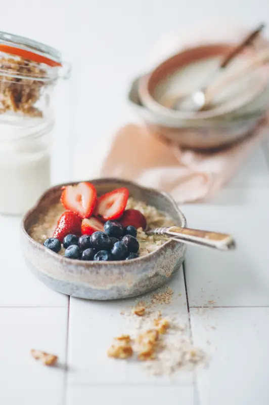 bircher muesli with berries creamy yoghurt 2221